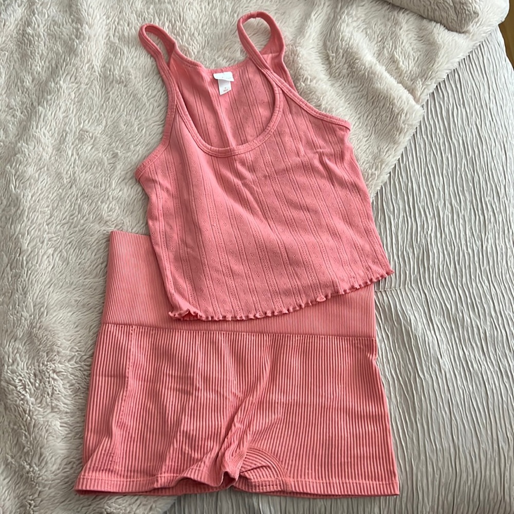 Pink short and tank set